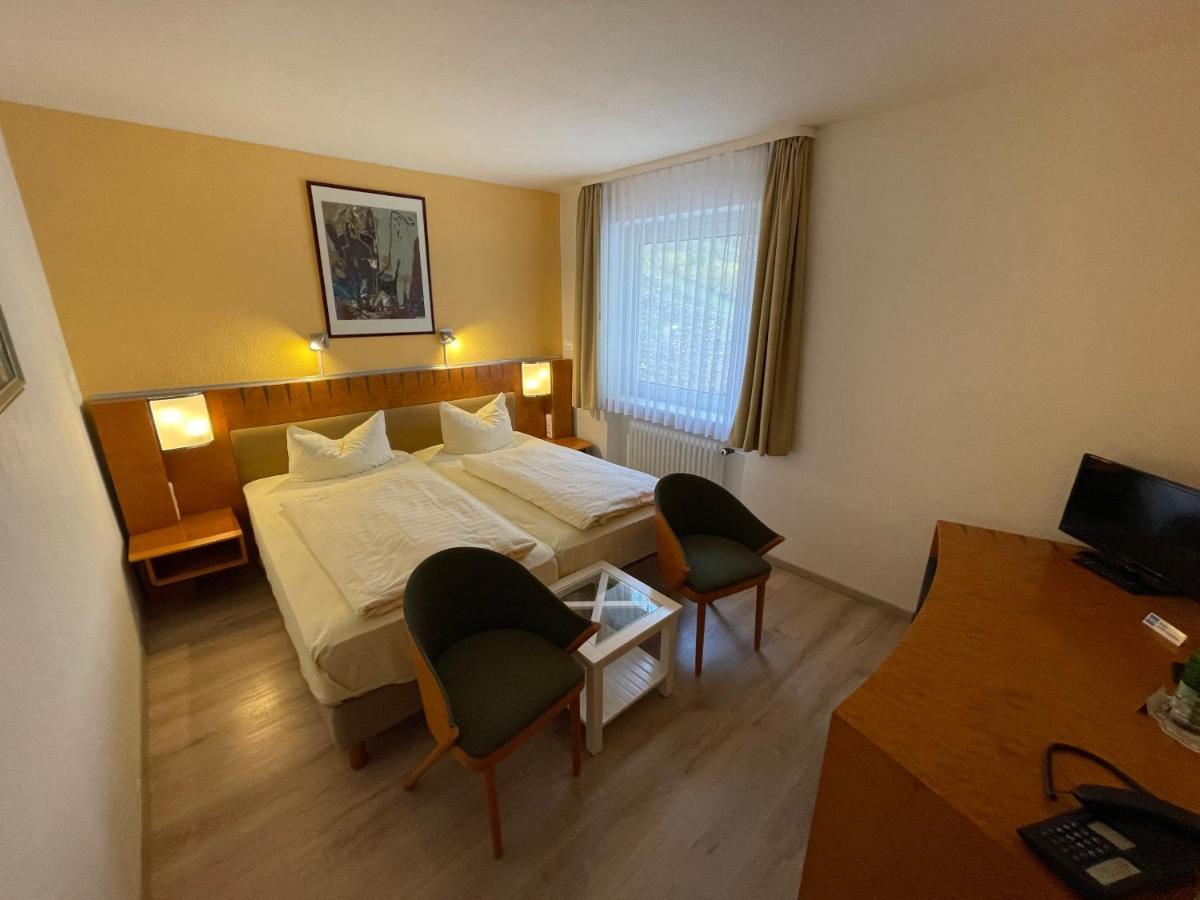 Hotel Martina Бад-Зоден-Аллендорф Экстерьер фото
