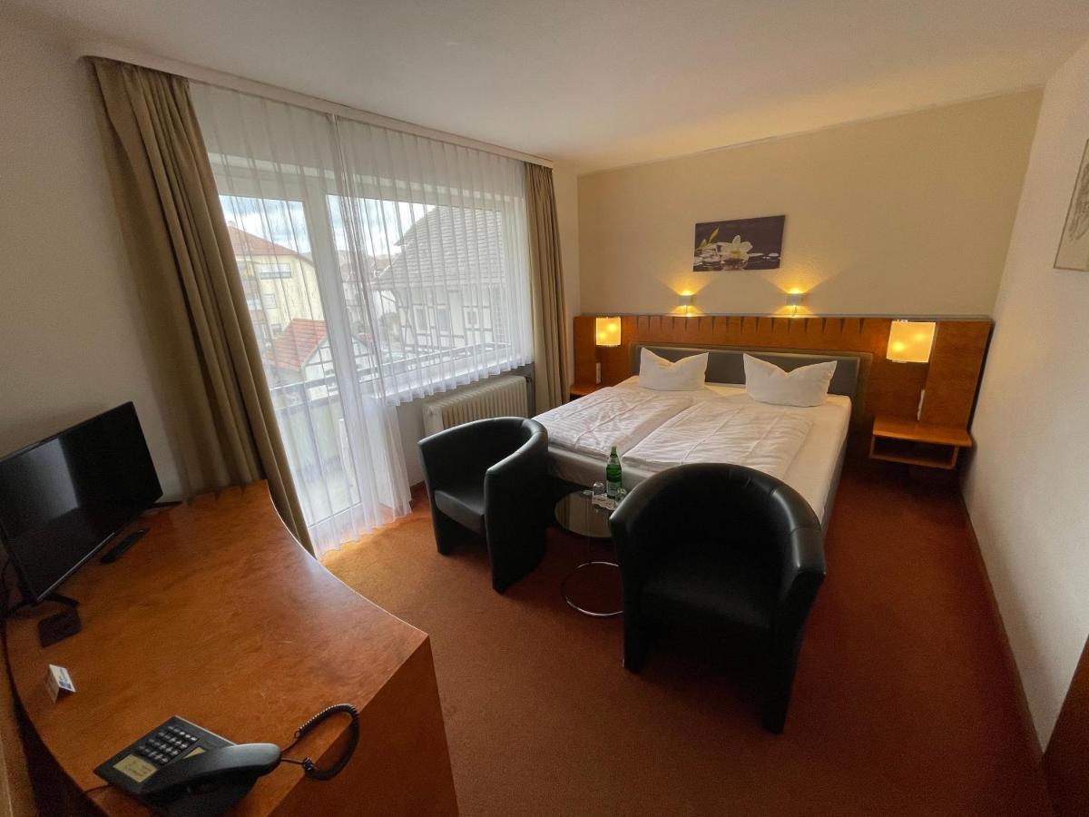 Hotel Martina Бад-Зоден-Аллендорф Экстерьер фото