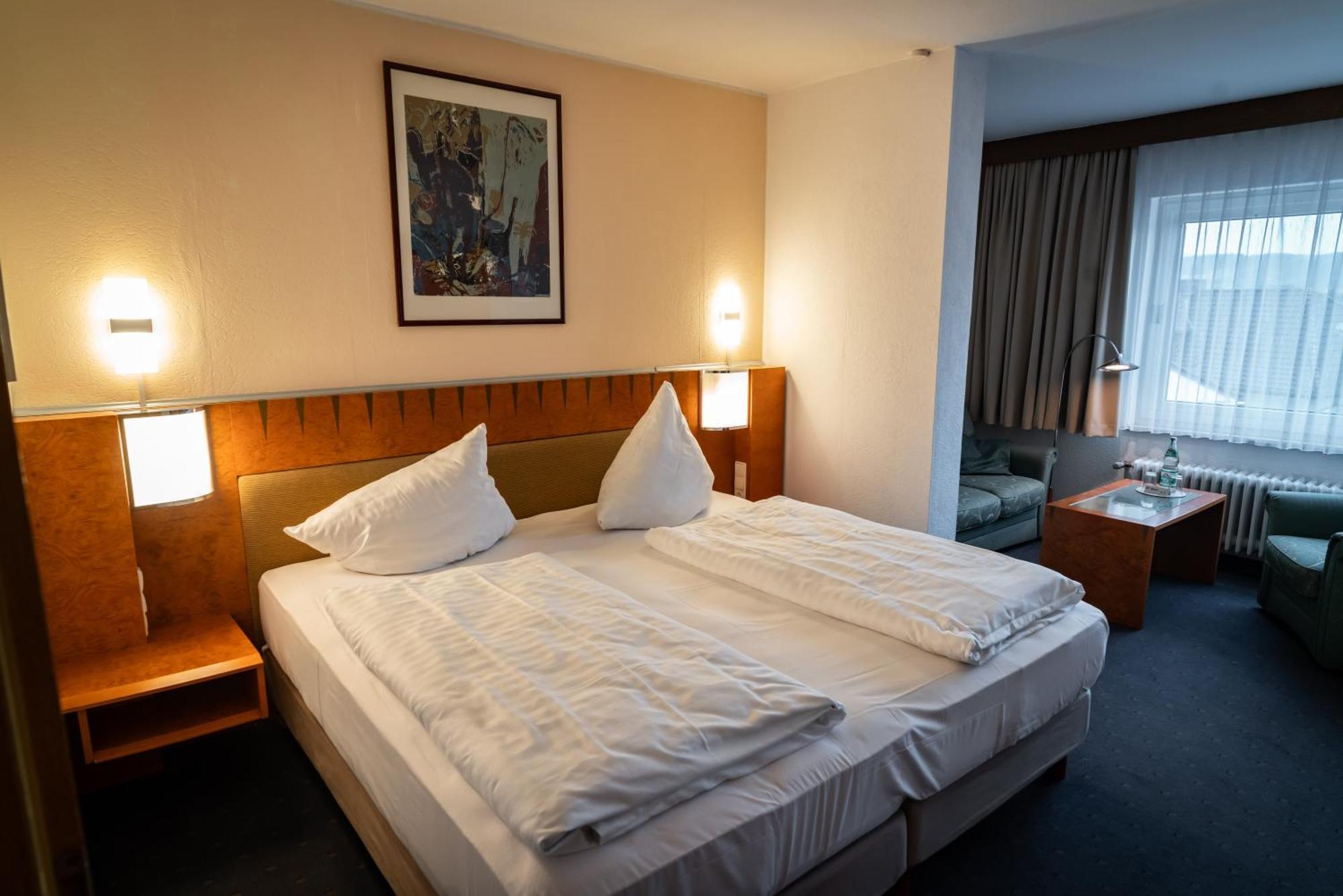 Hotel Martina Бад-Зоден-Аллендорф Экстерьер фото