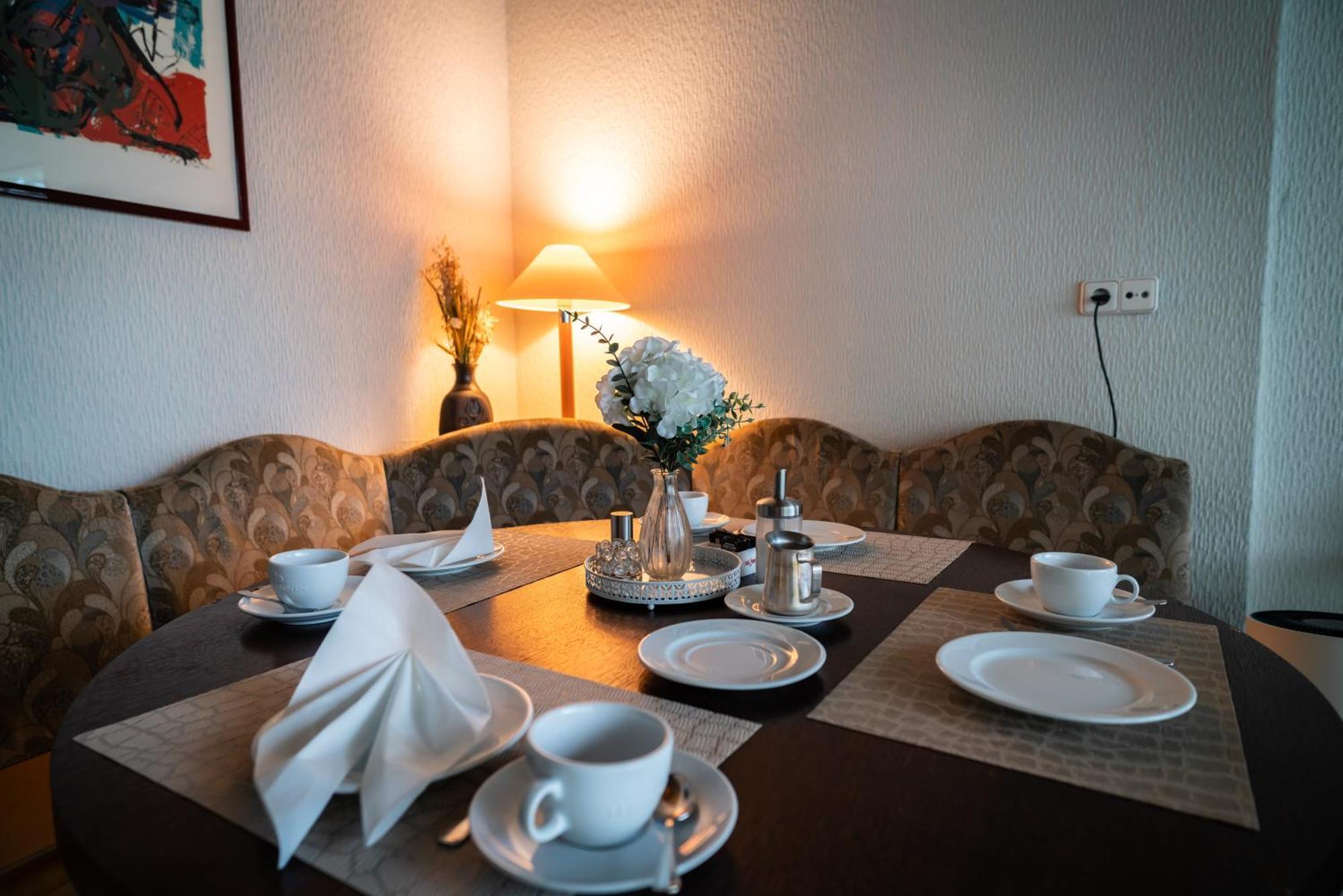 Hotel Martina Бад-Зоден-Аллендорф Экстерьер фото