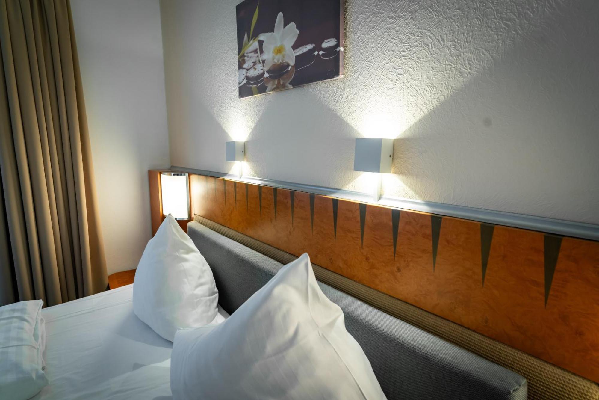 Hotel Martina Бад-Зоден-Аллендорф Экстерьер фото