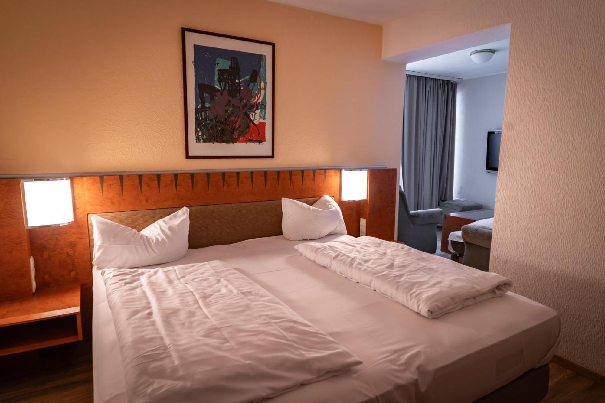 Hotel Martina Бад-Зоден-Аллендорф Экстерьер фото
